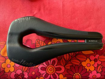 Used Selle Italia Watt Kit Carbon 2025 bike — image 2 of 3