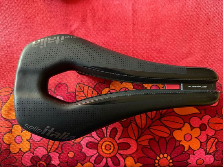 Used Selle Italia Watt Kit Carbon 2025 bike — image 2 of 3