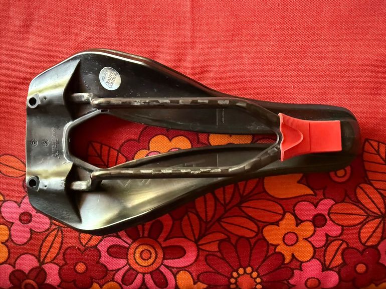 Used Selle Italia Watt Kit Carbon 2025 bike — image 3 of 3