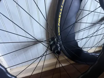 Used Superior sawtooth carbon bike — image 5 of 6
