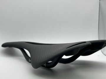 Gfc Sattel 2025 bike d'occasion — image 3 sur 5