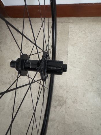 Used Giant SLR 1 36mm Carbon Road Wheel 700c bike — image 6 of 7