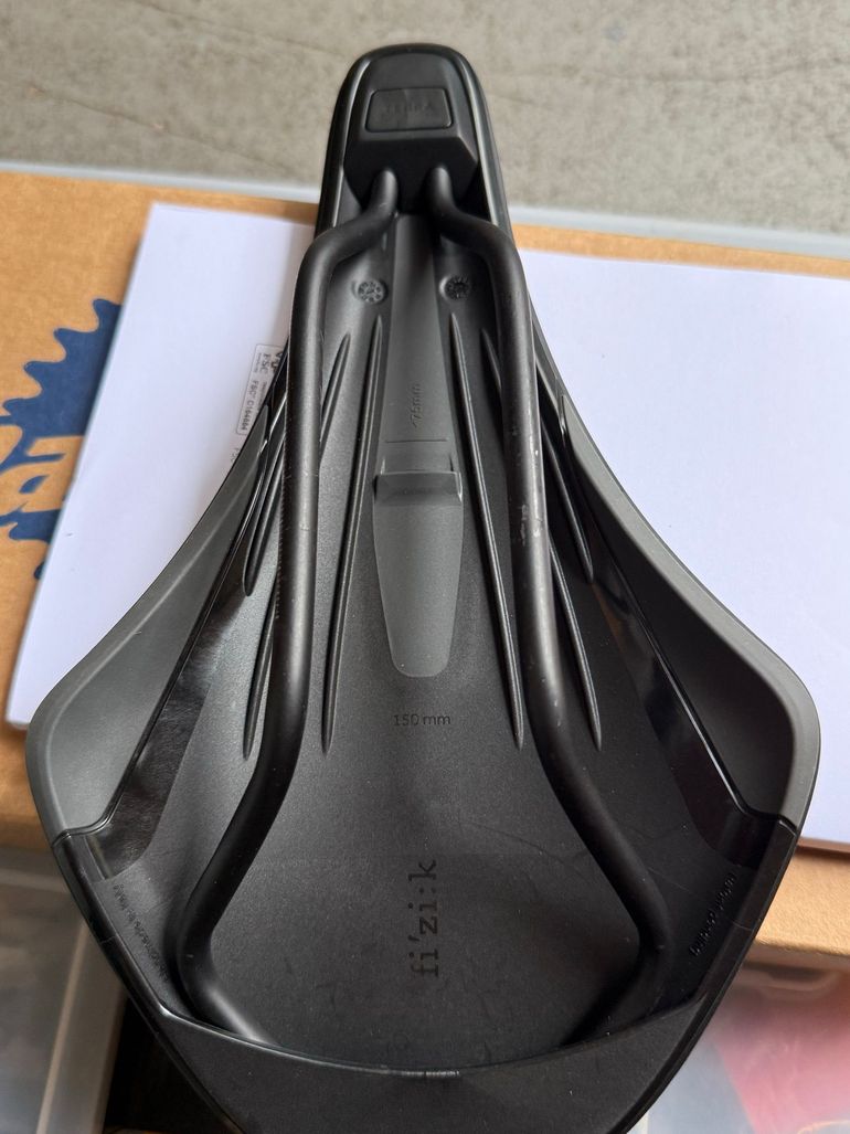 Used Fizik Terra Fahrradsattel 150 mm 2025 bike — image 2 of 5
