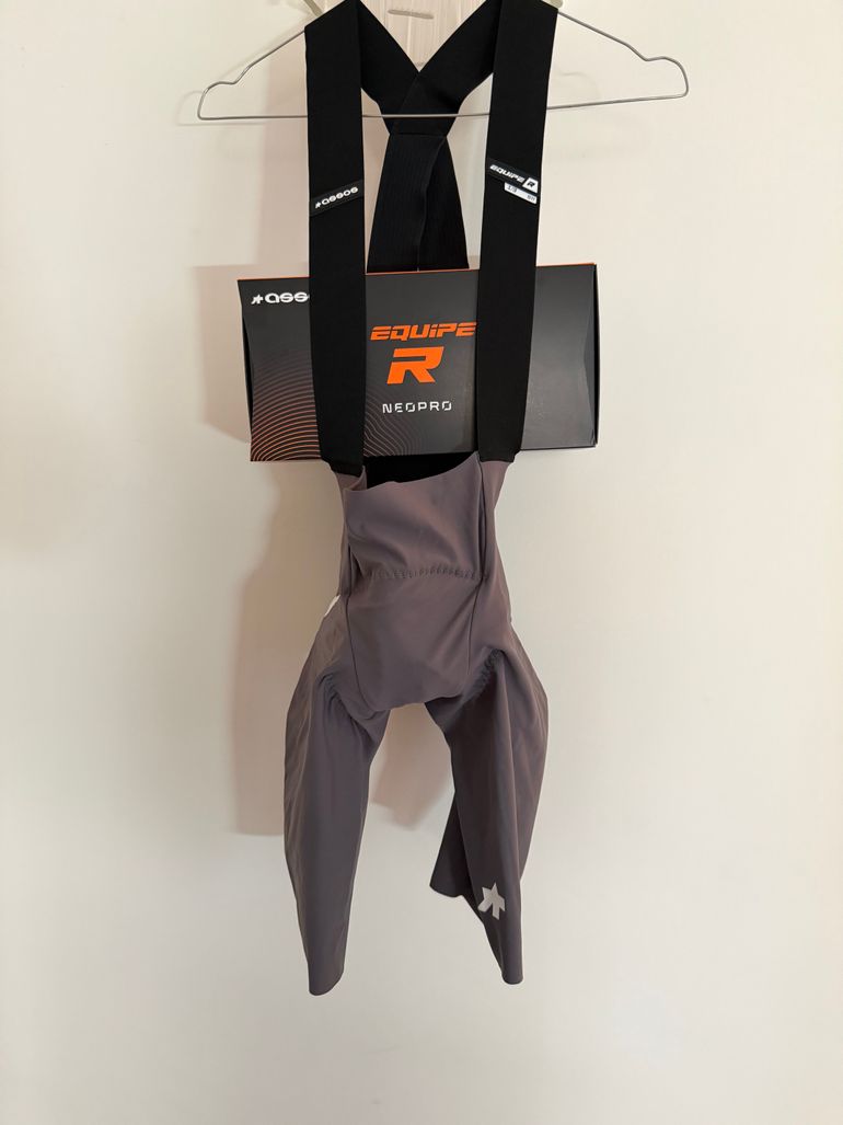 Used Assos Pantaloncino 2026 bike — image 1 of 13