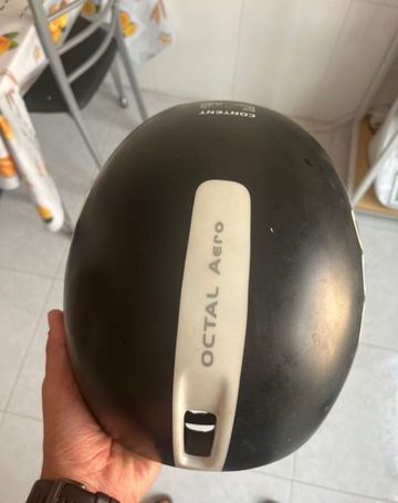 POC Octal Aero Helmet bike usato — immagine 4 di 4