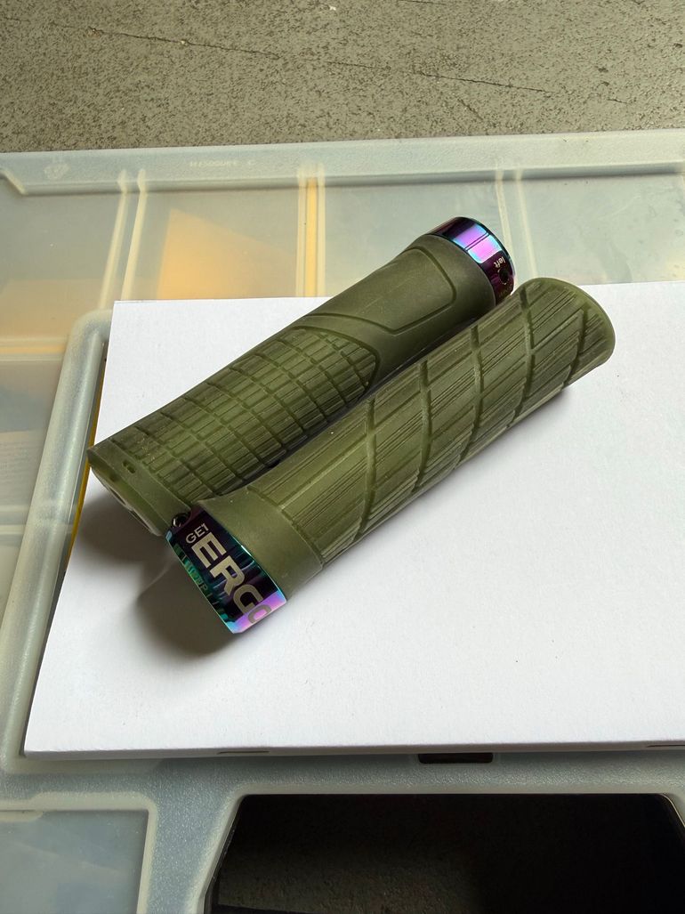 Used Ergon GE1 Evo Factory Grips frozen moss/oil slick 2025 bike — image 1 of 2