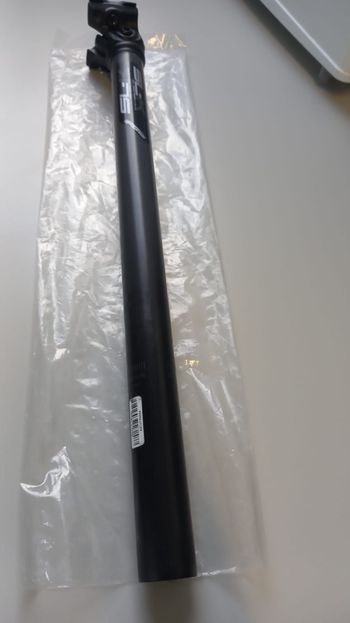 Used Fsa SLK carbon 27.2x400 bike — image 11 of 12