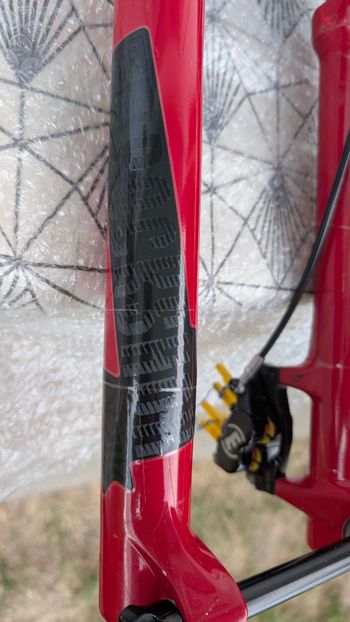 Used RockShox LYRIC ULTIMATE RC2 2019 bike — image 6 of 9