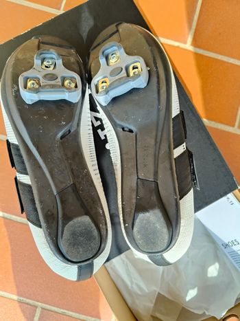 Used Fizik Vento Dual Strap 2026 bike — image 4 of 5