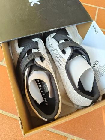 Used Fizik Vento Dual Strap 2026 bike — image 2 of 5