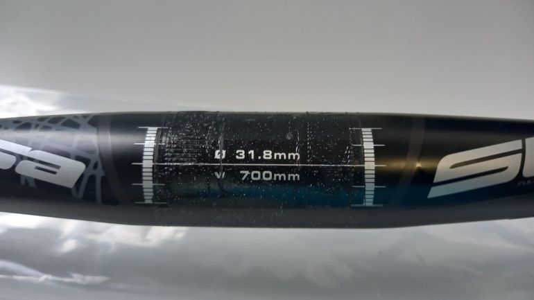 Used Fsa SLK 700mm Handlebar bike — image 3 of 11