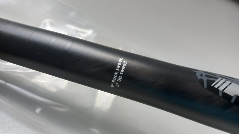 Used Fsa SLK 700mm Handlebar bike — image 8 of 11
