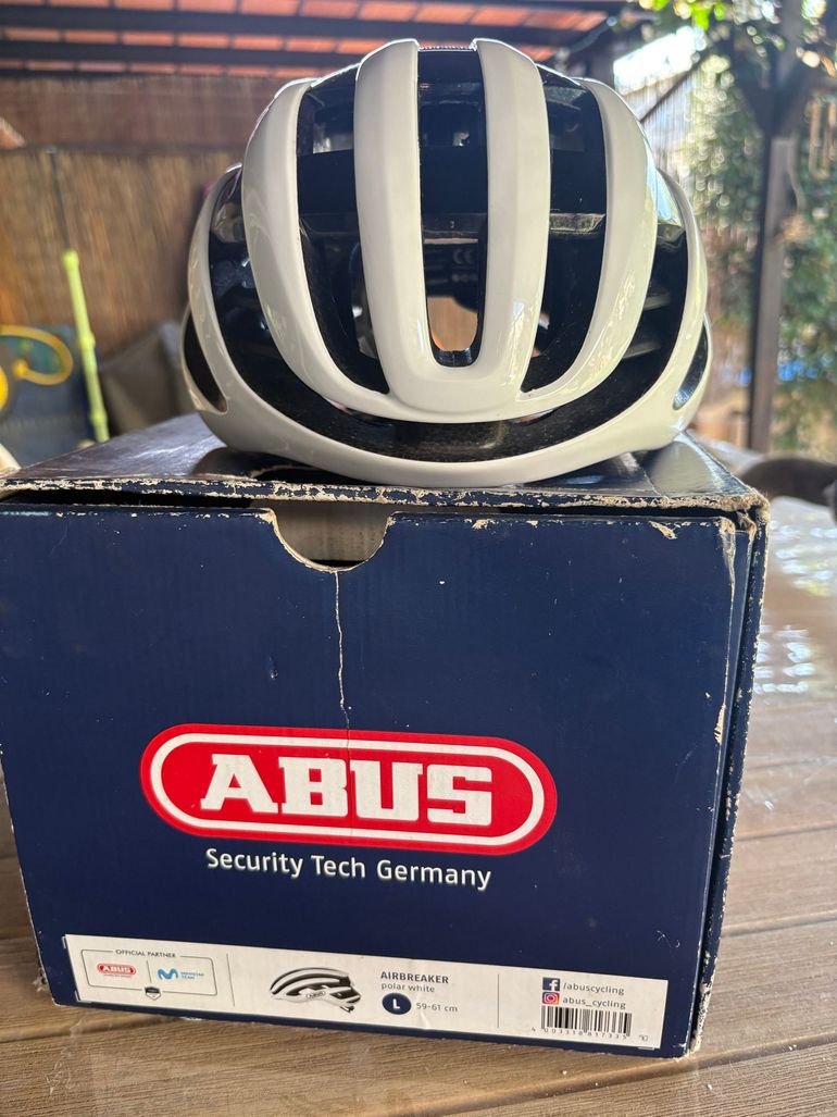 Used ABUS Airbreaker Helmet L 2022 bike — image 2 of 6