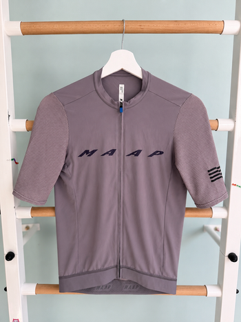 Used MAAP Evade Pro Base Jersey bike