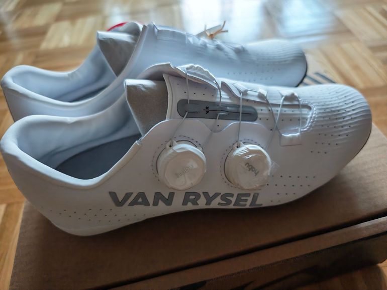 Used Van Rysel RCR Carbon Rennradschuhe bike — image 3 of 5