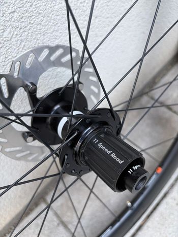 Used Giant SLR2 50 Disc Brake Wheelset with tires 2026 bike — image 9 of 9