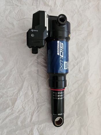 Used Rock Shox ROCKSHOX Dämpfer SIDLuxe Ultimate Flight Attendant Trunnion Mount 165x45 mm | Mondraker F-Podium 2023+ bike — image 2 of 7