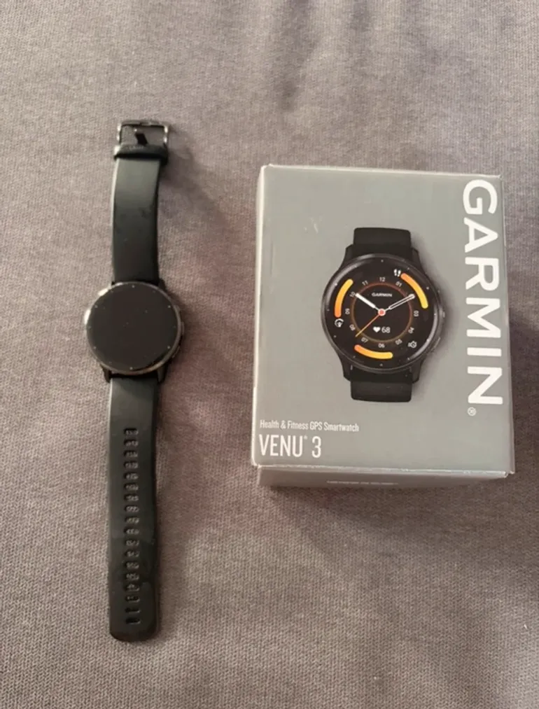 Used Garmin Venu 3 bike — image 1 of 6