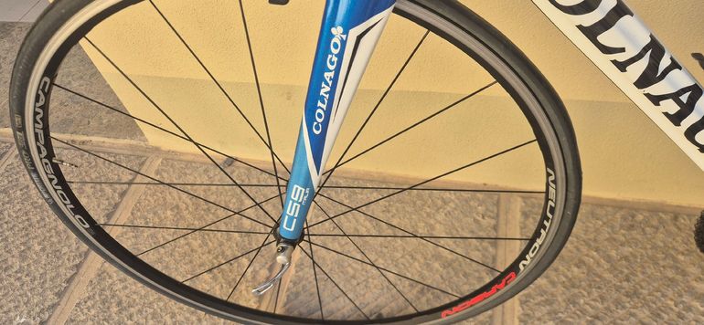Used Campagnolo neutron carbon 2011 bike — image 1 of 4