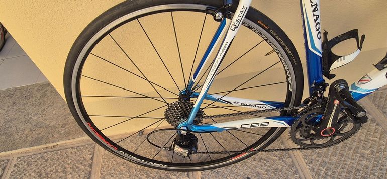 Used Campagnolo neutron carbon 2011 bike — image 3 of 4