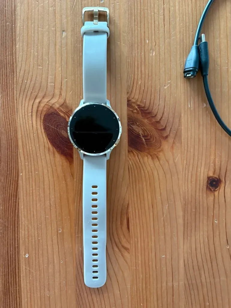 Used Garmin Venu 3s bike — image 2 of 8