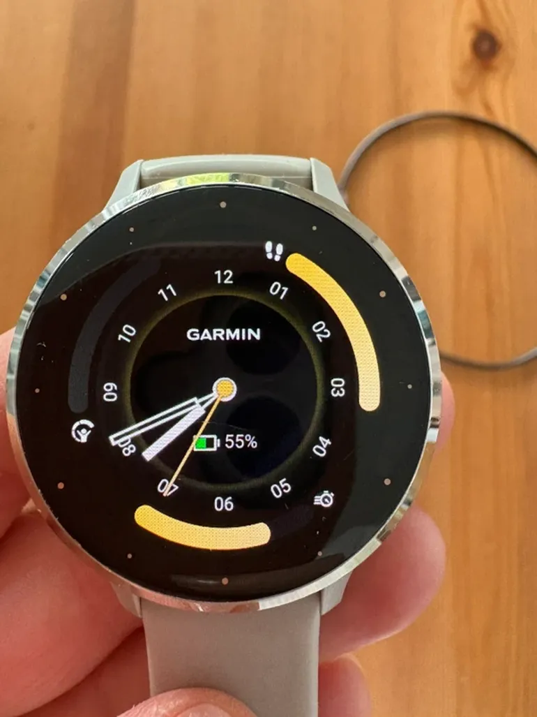 Used Garmin Venu 3s bike — image 4 of 8