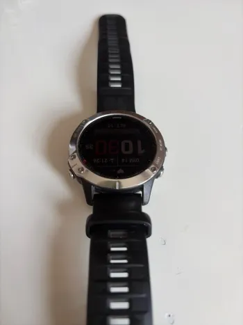 Used Garmin Fenix 6 bike — image 4 of 11