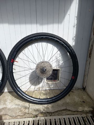 Fulcrum Rapid Red 5 700db 2023 bike usato — immagine 3 di 4