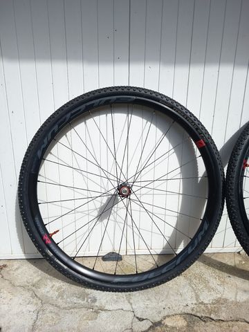 Fulcrum Rapid Red 5 700db 2023 bike usato — immagine 4 di 4