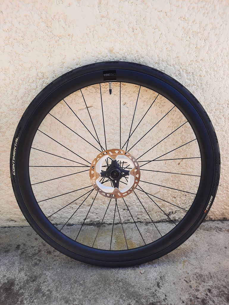 Used Bmc CRD 351 Disc Carbon Tubeless 700c Wheelset 2024 bike — image 2 of 10