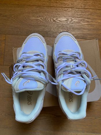 Used Asics Gel-NYC White/Feather Grey bike — image 2 of 7