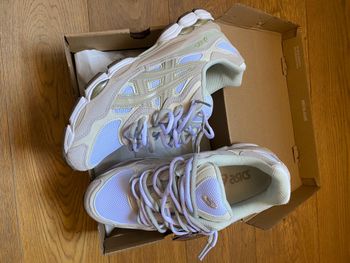 Used Asics Gel-NYC White/Feather Grey bike — image 7 of 7
