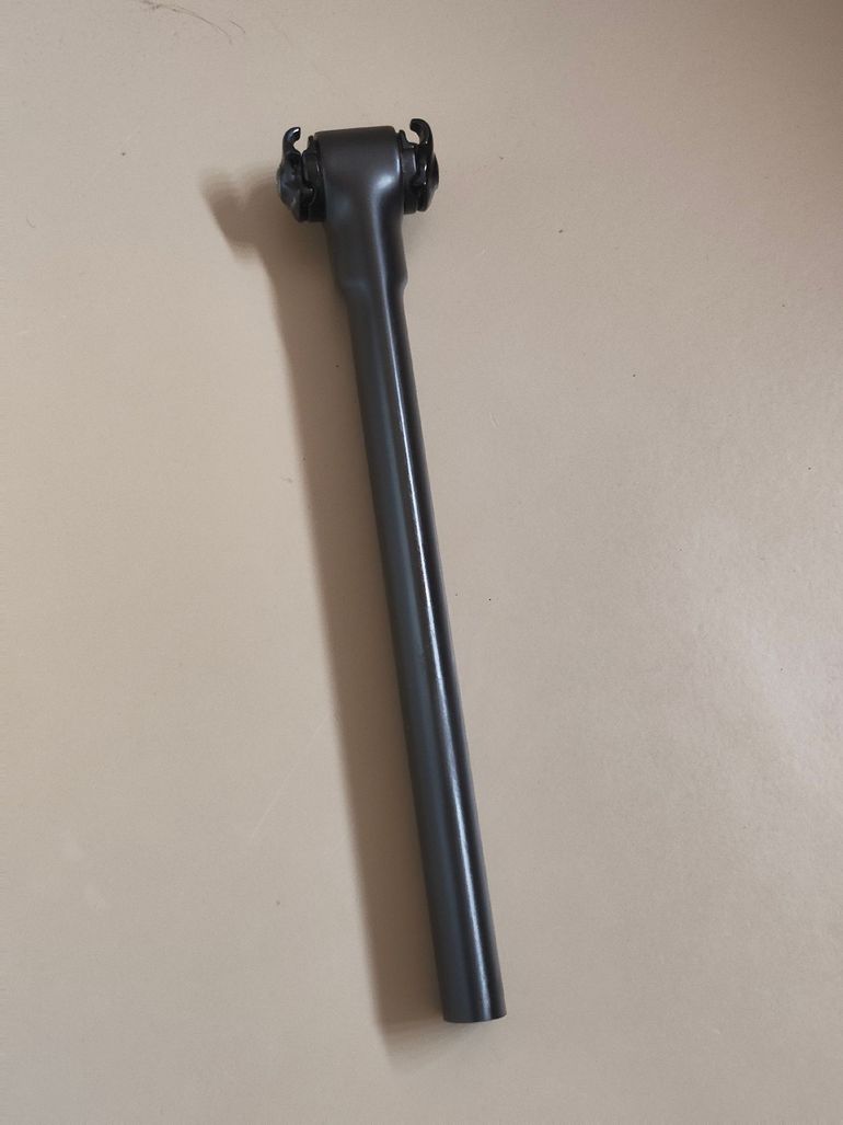 Used Specialized Tarmac SL7 Seatpost 0mm offset bike — image 3 of 7