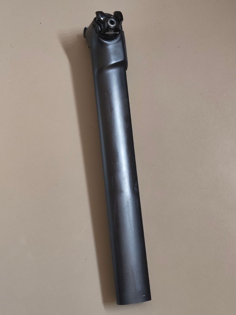 Used Specialized Tarmac SL7 Seatpost 0mm offset bike — image 4 of 7