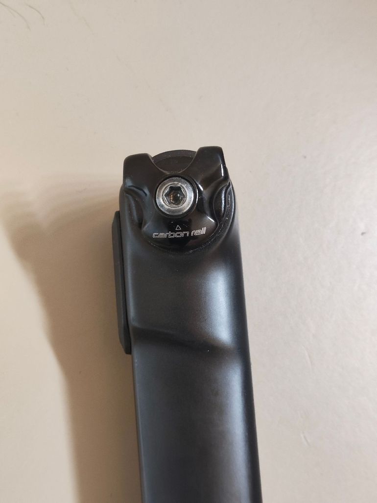 Used Specialized Tarmac SL7 Seatpost 0mm offset bike — image 2 of 7