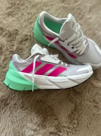 Used Adidas Chaussures pour courir bike — image 4 of 7