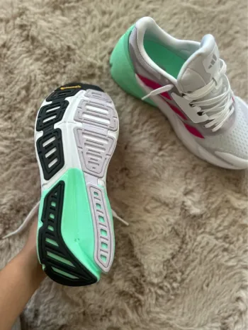 Used Adidas Chaussures pour courir bike — image 6 of 7
