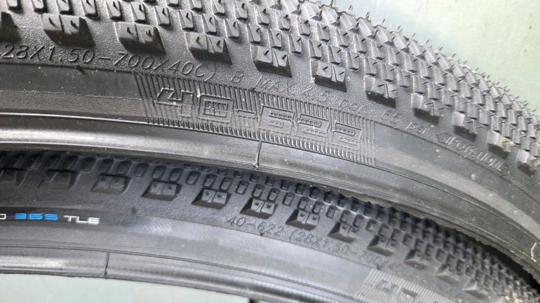 Used Schwalbe G-One Overland 365 700x40c 2026 bike — image 1 of 4