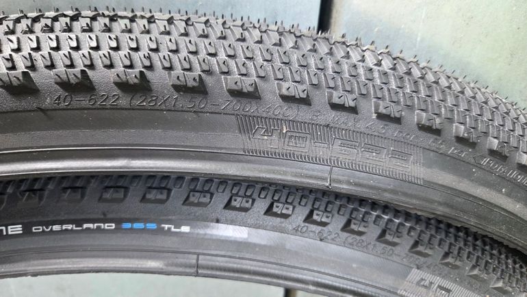 Used Schwalbe G-One Overland 365 700x40c 2026 bike — image 2 of 4