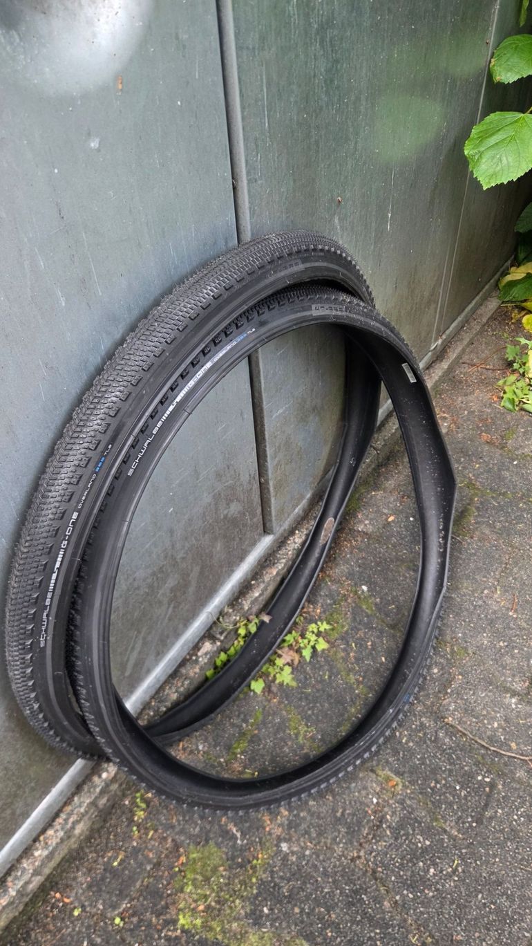 Used Schwalbe G-One Overland 365 700x40c 2026 bike — image 3 of 4