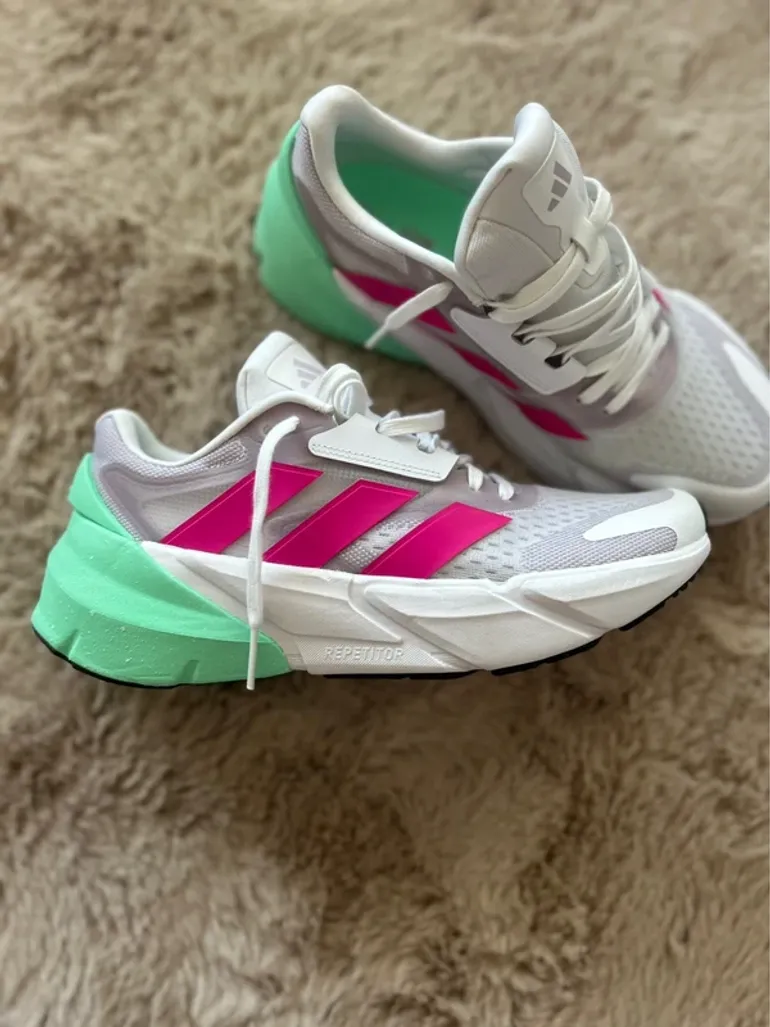 Used Adidas Chaussures pour courir bike — image 4 of 7