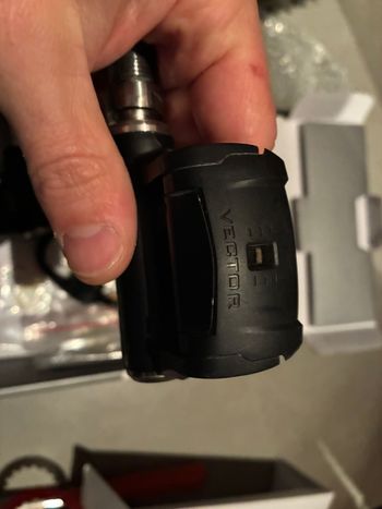 Used Garmin Vector 3 Dual-Sensing Power Meter 2024 bike — image 3 of 30