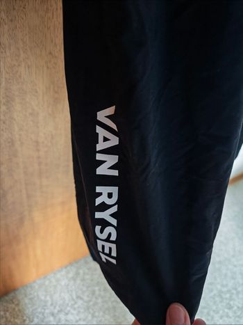 Used Van Rysel RCR-R Pro Rennradhose Herren kurz mit Trägern schwarz bike — image 2 of 6