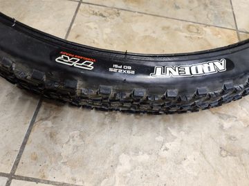 Brugt Maxxis Ardent Tires 2024 bike — billede 2 af 3