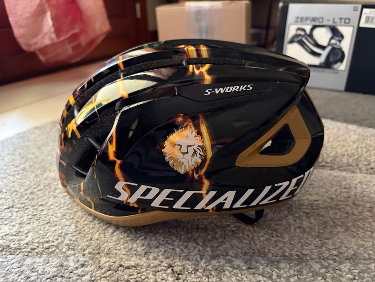 Used Specialized S-Works Prevail II Vent MIPS Helmet 2022 bike — image 8 of 9