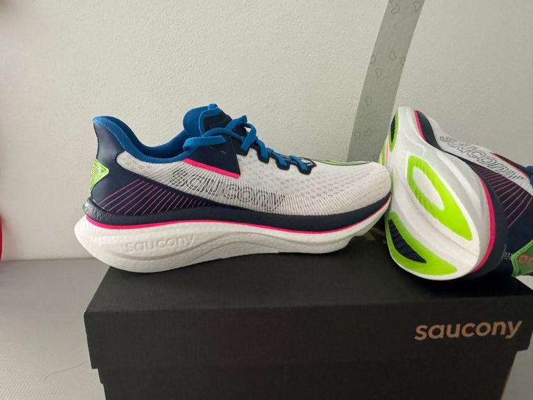 Used Saucony Endorphin Azura 2026 bike — image 4 of 6