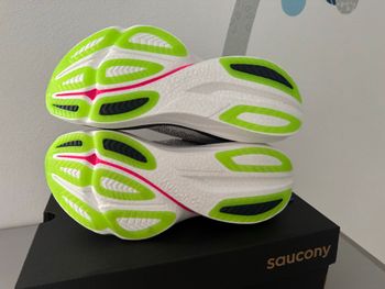 Used Saucony Endorphin Azura 2026 bike — image 3 of 6