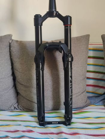 Used RockShox Lyrik Select+ 150 mm Charger 3 RC2 2024 bike