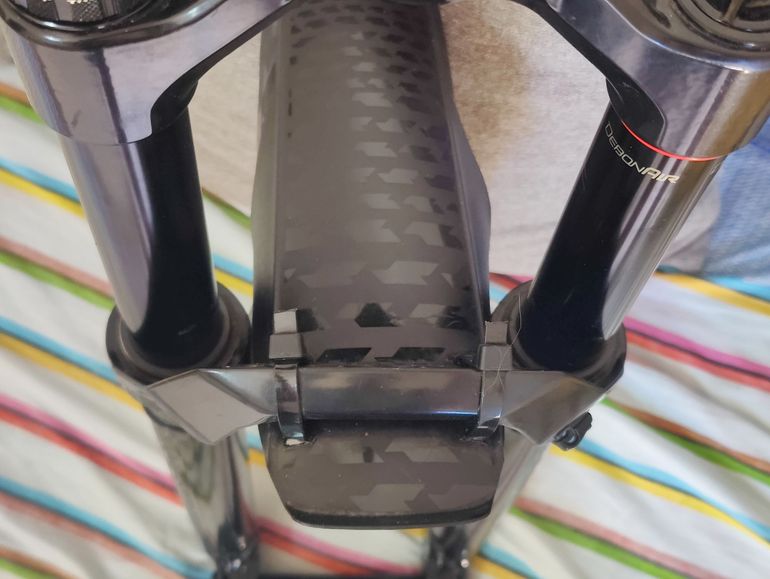 Used RockShox Lyrik Select+ 150 mm Charger 3 RC2 2024 bike — image 11 of 12