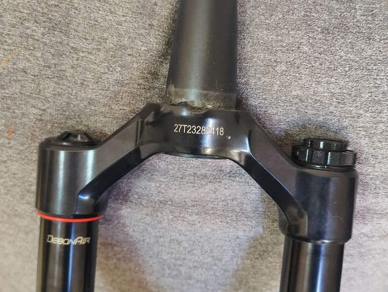 Used RockShox Lyrik Select+ 150 mm Charger 3 RC2 2024 bike — image 9 of 12